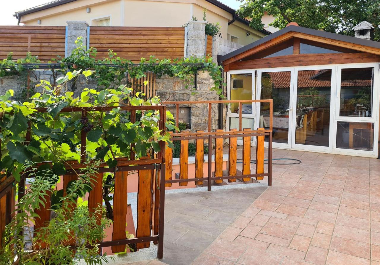 Hisa Idej Apartamento Sežana Exterior foto