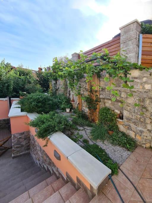 Hisa Idej Apartamento Sežana Exterior foto